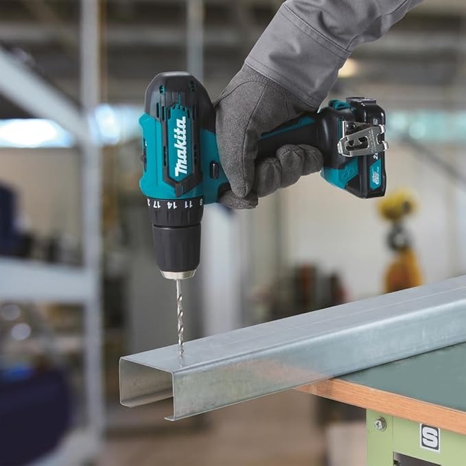 Trapano Avvitatore Professionale 48V - Kit Completo con 2 Batterie + 45 Accessori + Torcia Tattica | Prestazioni Elevate e Qualità Garantita